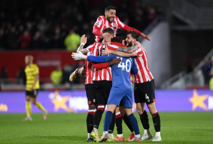 Soi kèo nhà cái Southhampton vs Brentford, 22h ngày 18/12: Southampton vừa phải nhận thất bại 0-3 tâm phục khẩu phục trước Pháo Thủ